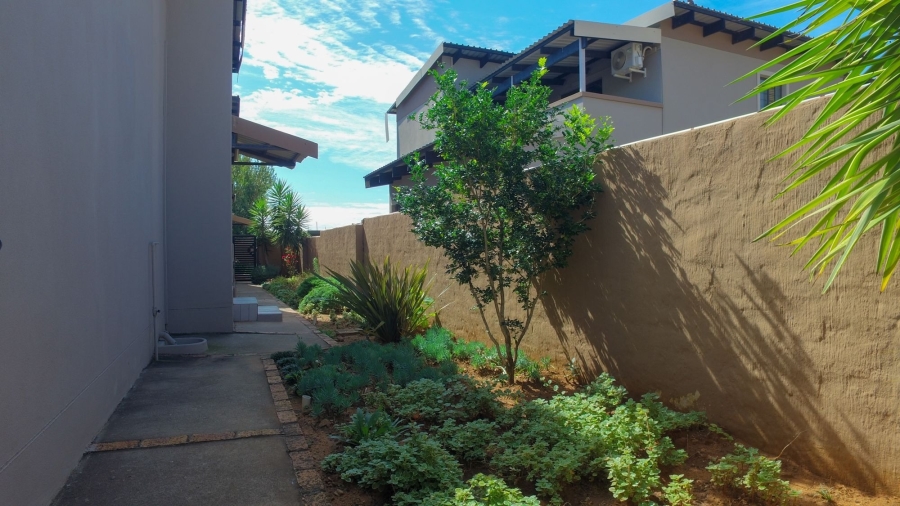 3 Bedroom Property for Sale in Geelhoutpark North West